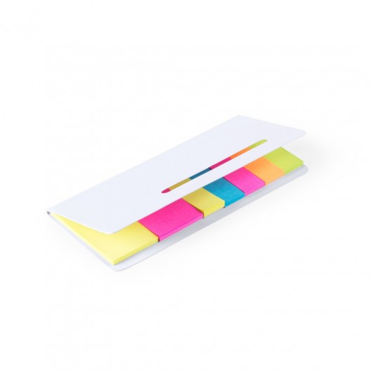Libreta personalizada con adhesivos de colores. 